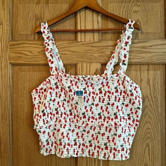 RUE21 Smocked Cherry Print Top *NEW* - Picture 6 of 11